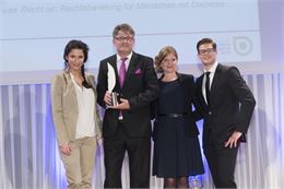 Diabetes Charity Gala 2014:
v.l.n.r.: Mariella Ahrens, Oliver Ebert, Jennifer und Julien Fuchsberger<br/><b>Foto/Copyright:</b> diabetesDE